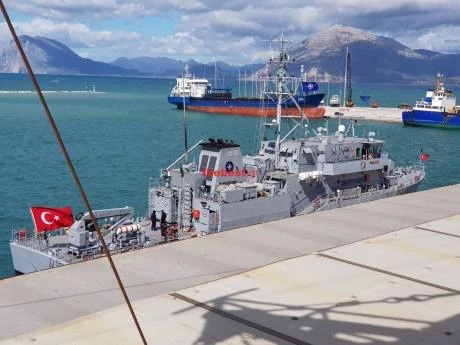 Αιχμαλωτίστε τους να πάρουμε πίσω τα παλικάρια μας! Toυρκική επίδειξη ισχύος με την ημισέληνο να ανεμίζει στην Πάτρα – Οργή…